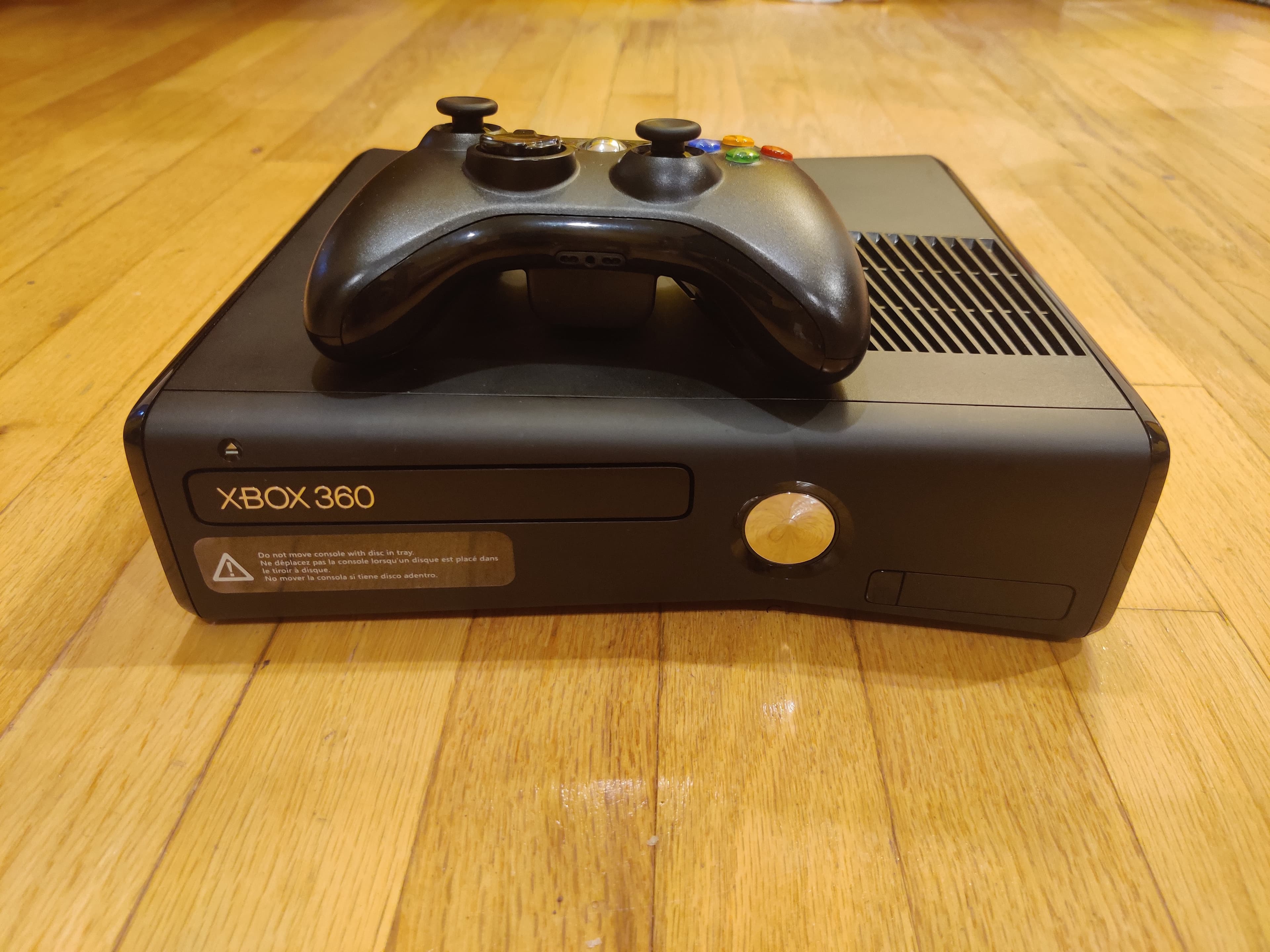 Xbox 360 Slim
